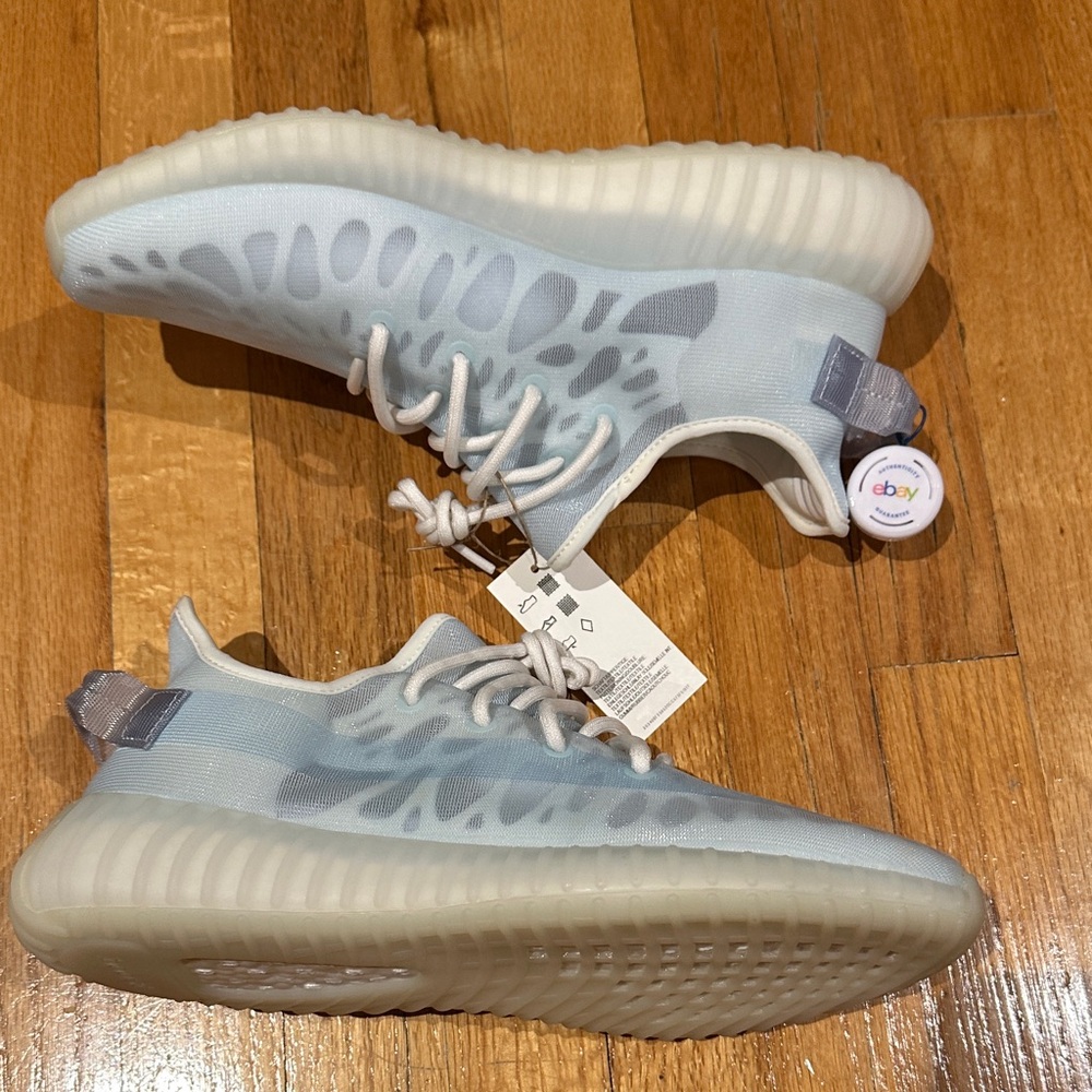 Yeezy Boost 350 V2 Mono Ice Blue White Mens sz 10.5 NWT